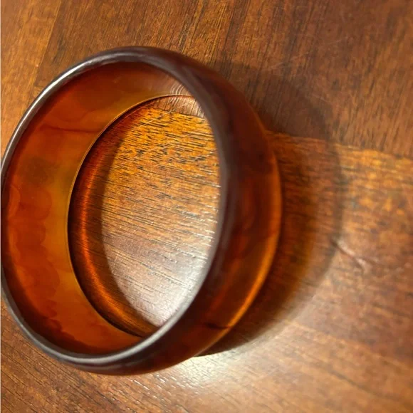 Bakelite Wide Iced Tea Bracele - Picture 7 of 14